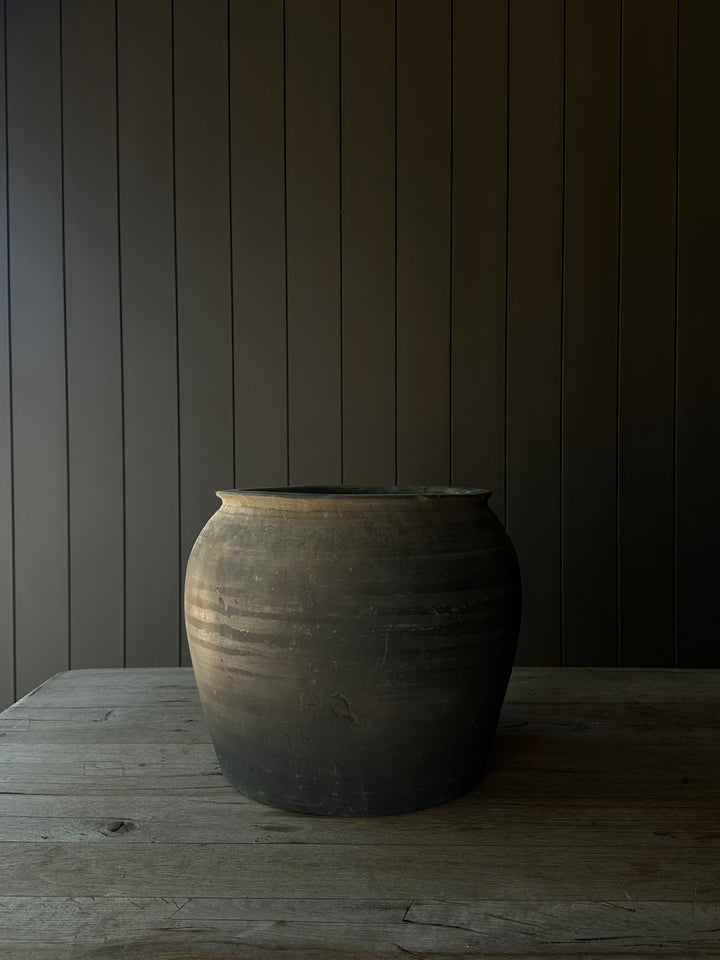 Rustic Handle Water Pots