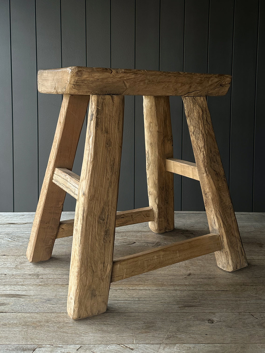 Chunky Elmwood Side Stool