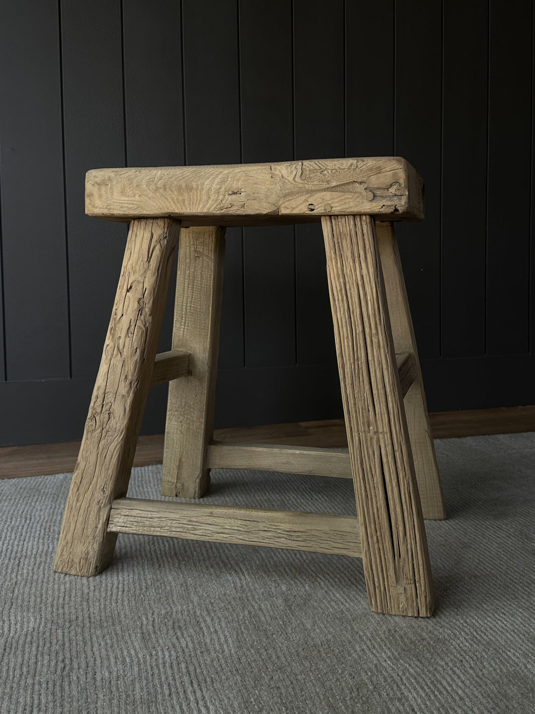 Elmwood Side Table Stool