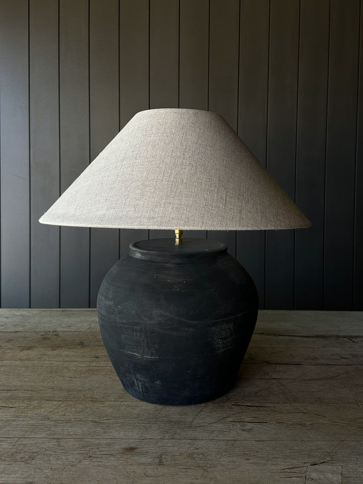 Rustic Medium Pot Lamp